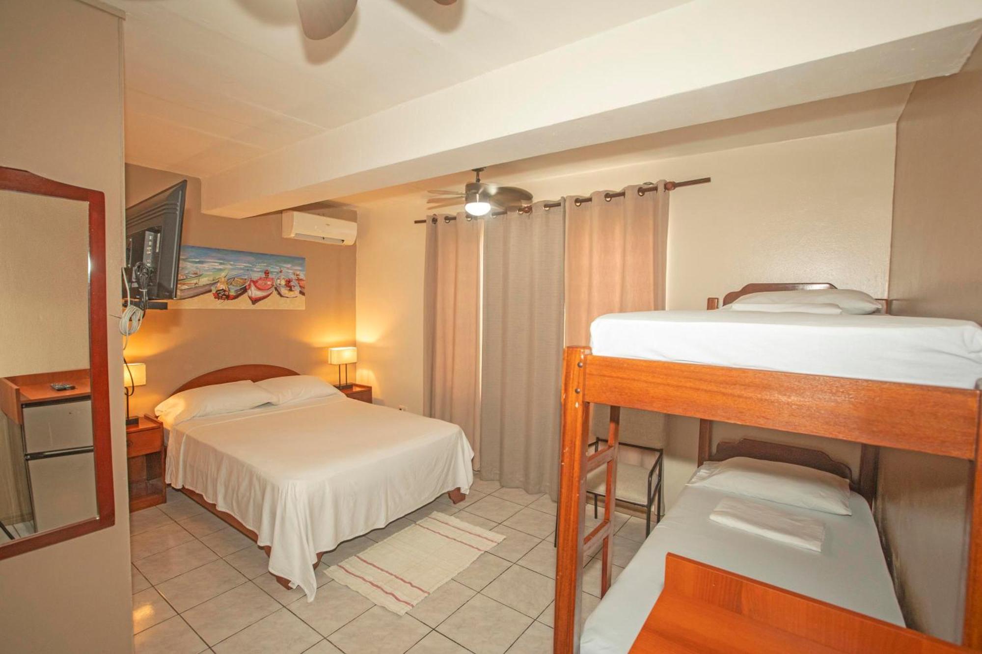 Hotel Laura'S House Coco Esterno foto